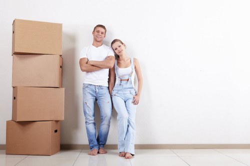 Professional packing and unpacking services in Greenwich for a well-organized home move