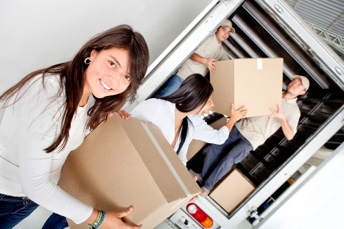 Greenwich moving truck service covering local homes and businesses