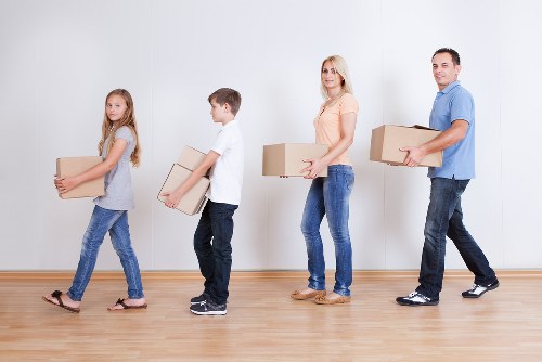 Governing law and contract terms for removal services